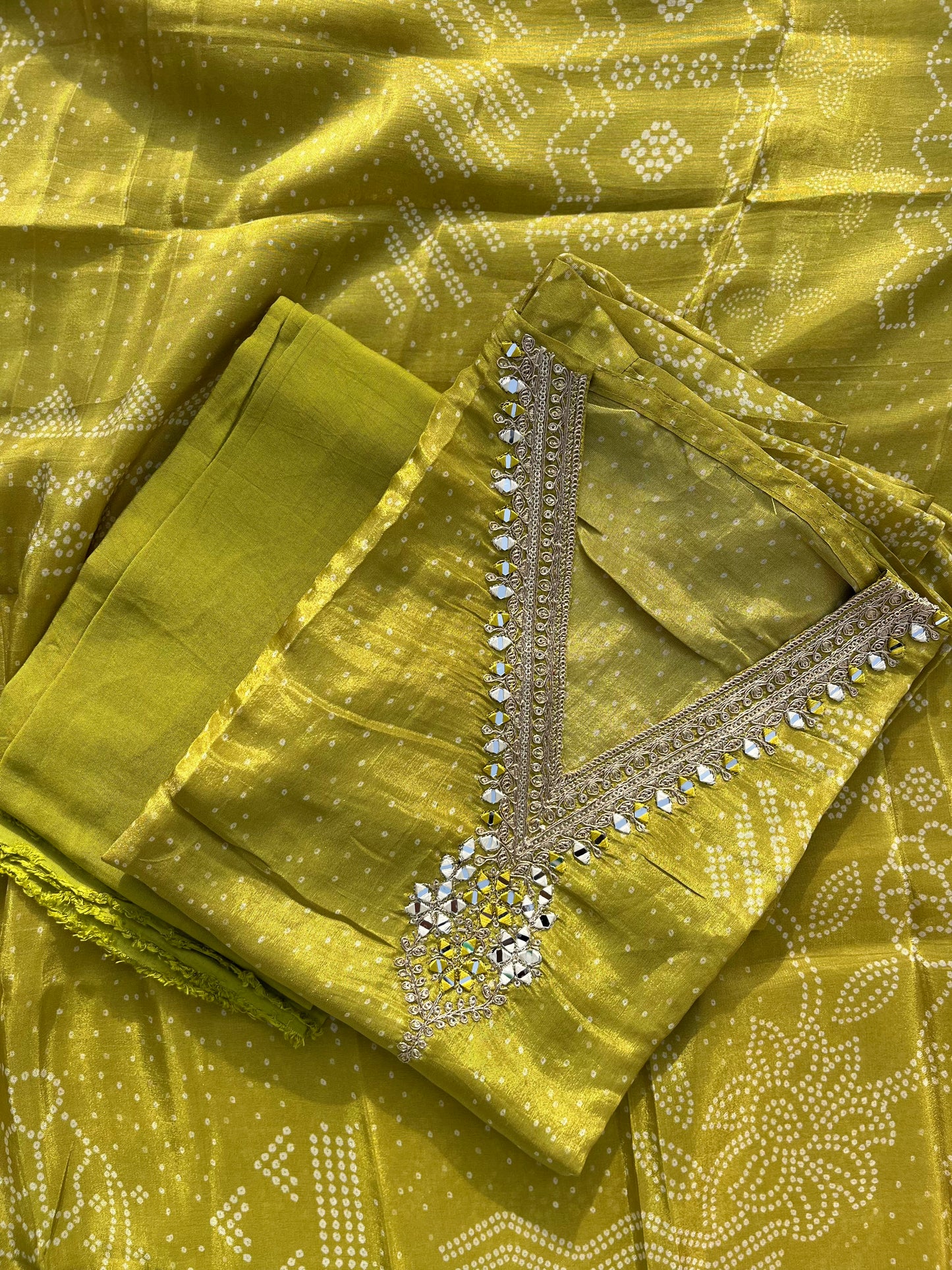 Russian Silk Unstitched set💕