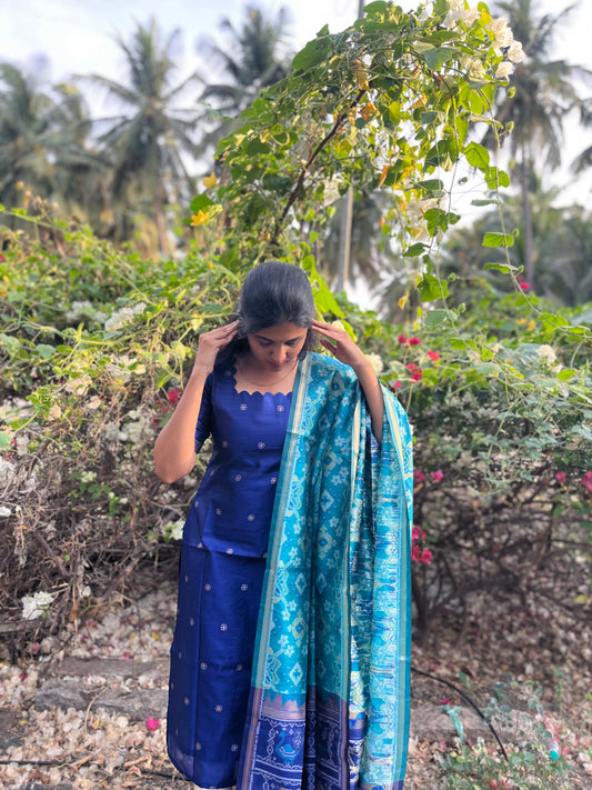 Vyana Blue