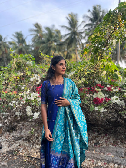 Vyana Blue