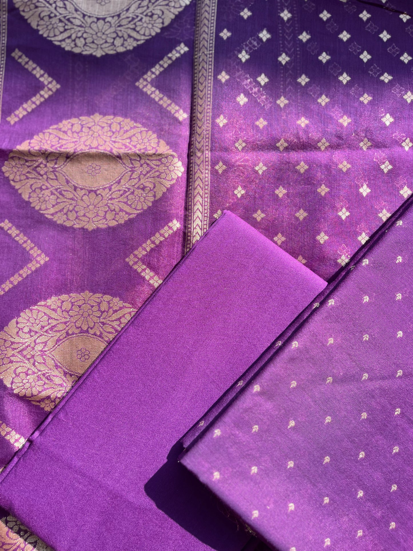 VT-282 Puprle Chanderi set